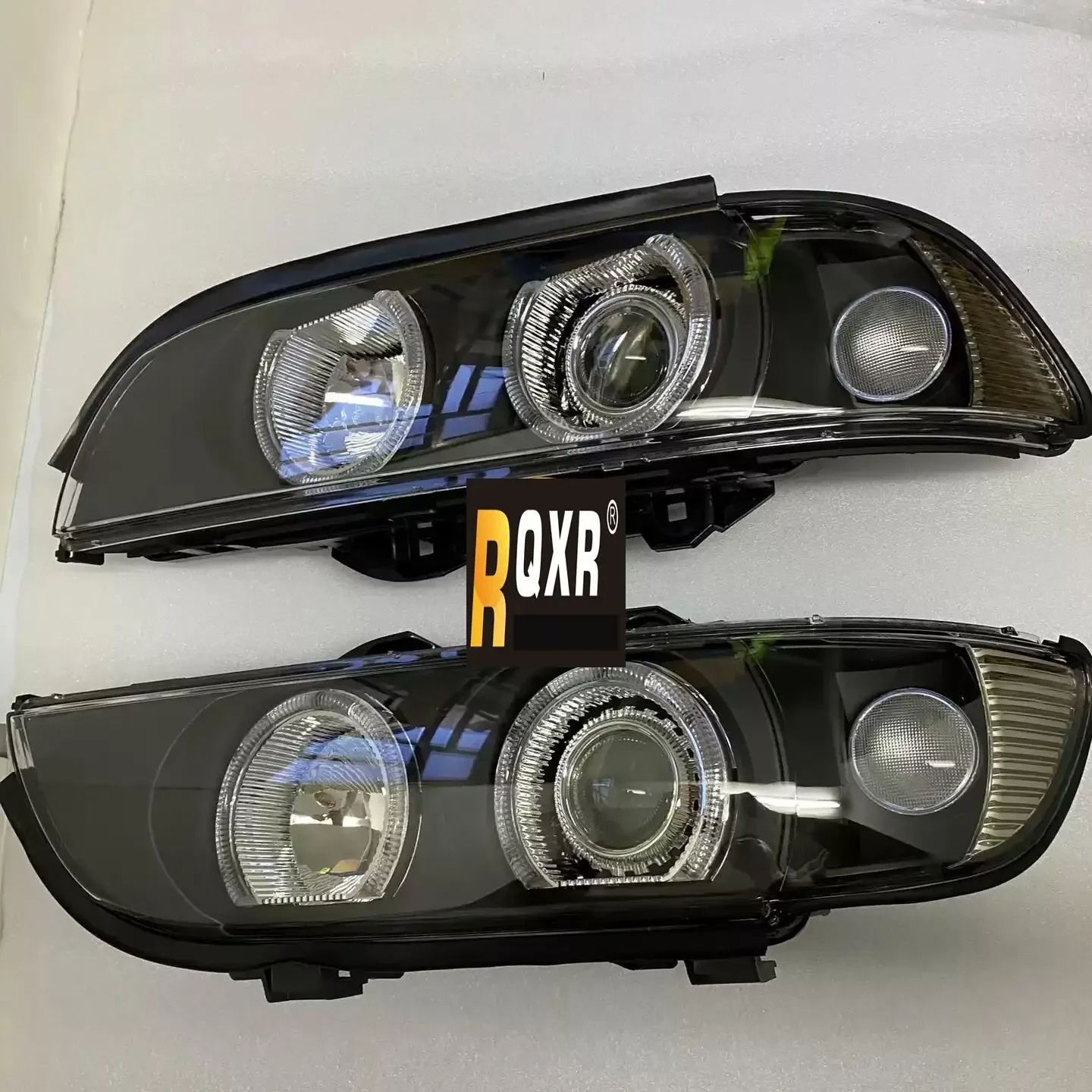 Светодиодные фары в сборе для BMW E39, галогенные фары «ангельский глаз», DRL, дневные ходовые огни, автомобильные аксессуары слева и справа
Светодиодные фары в сборе для BMW E39, галогенные фары «ангельский глаз», DRL, дневные ходовые огни, автомобильные аксессуары слева и справа
