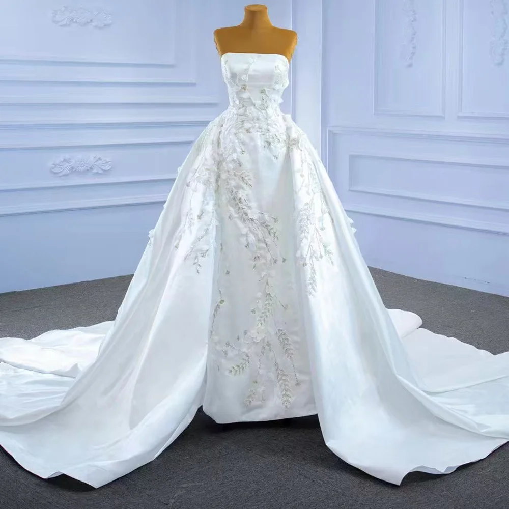 Elegant Strapless Bridal Dress Pearls Sequined Lace-Up Back Embroidery Wedding Gown Sleeveless Gown
Elegant Strapless Bridal Dress Pearls Sequined Lace-Up Back Embroidery Wedding Gown Sleeveless Gown