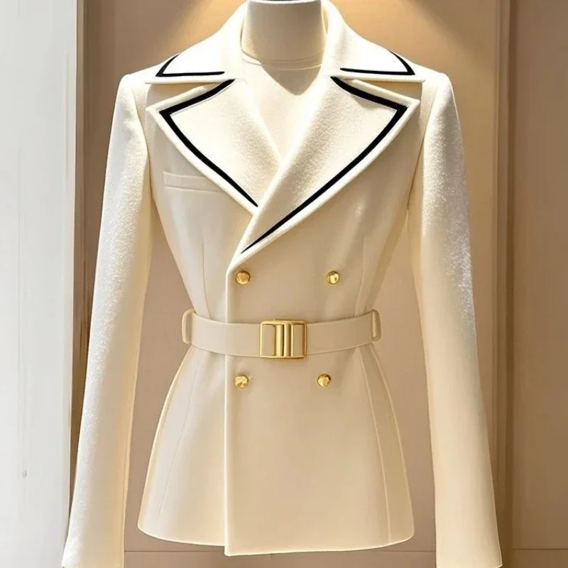 Luxury White Blazer Women Spring Autumn Jacket High-end Double-breasted Office Lady Suit Design Outerwear Chic Coats New
Luxury White Blazer Women Spring Autumn Jacket High-end Double-breasted Office Lady Suit Design Outerwear Chic Coats New