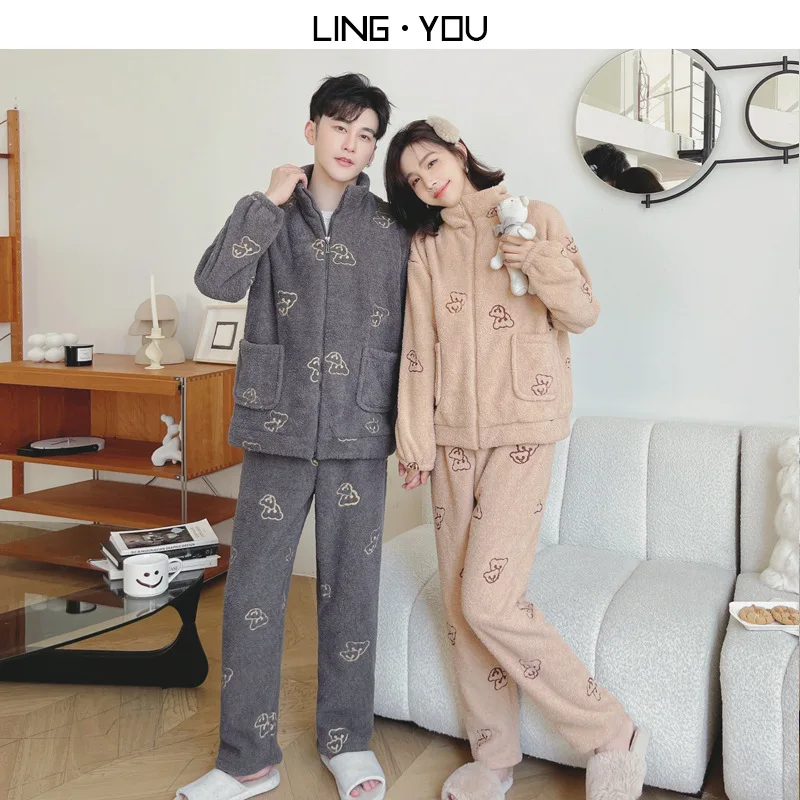 Men's Couple Pajamas Women's Fall Winter Zipper Collar Cartoon Simple Comfortable Can Be Worn Outside Men's Casual Homewear Suit
Men's Couple Pajamas Women's Fall Winter Zipper Collar Cartoon Simple Comfortable Can Be Worn Outside Men's Casual Homewear Suit