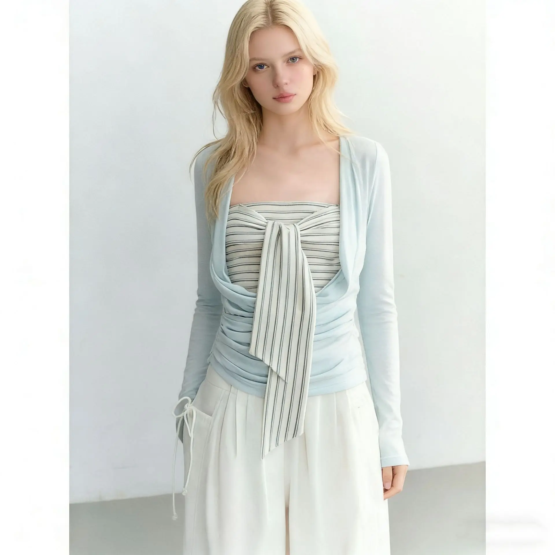 2026 New Striped Strap Tube Top Women's Long-sleeved Blouse Waist
2026 New Striped Strap Tube Top Women's Long-sleeved Blouse Waist