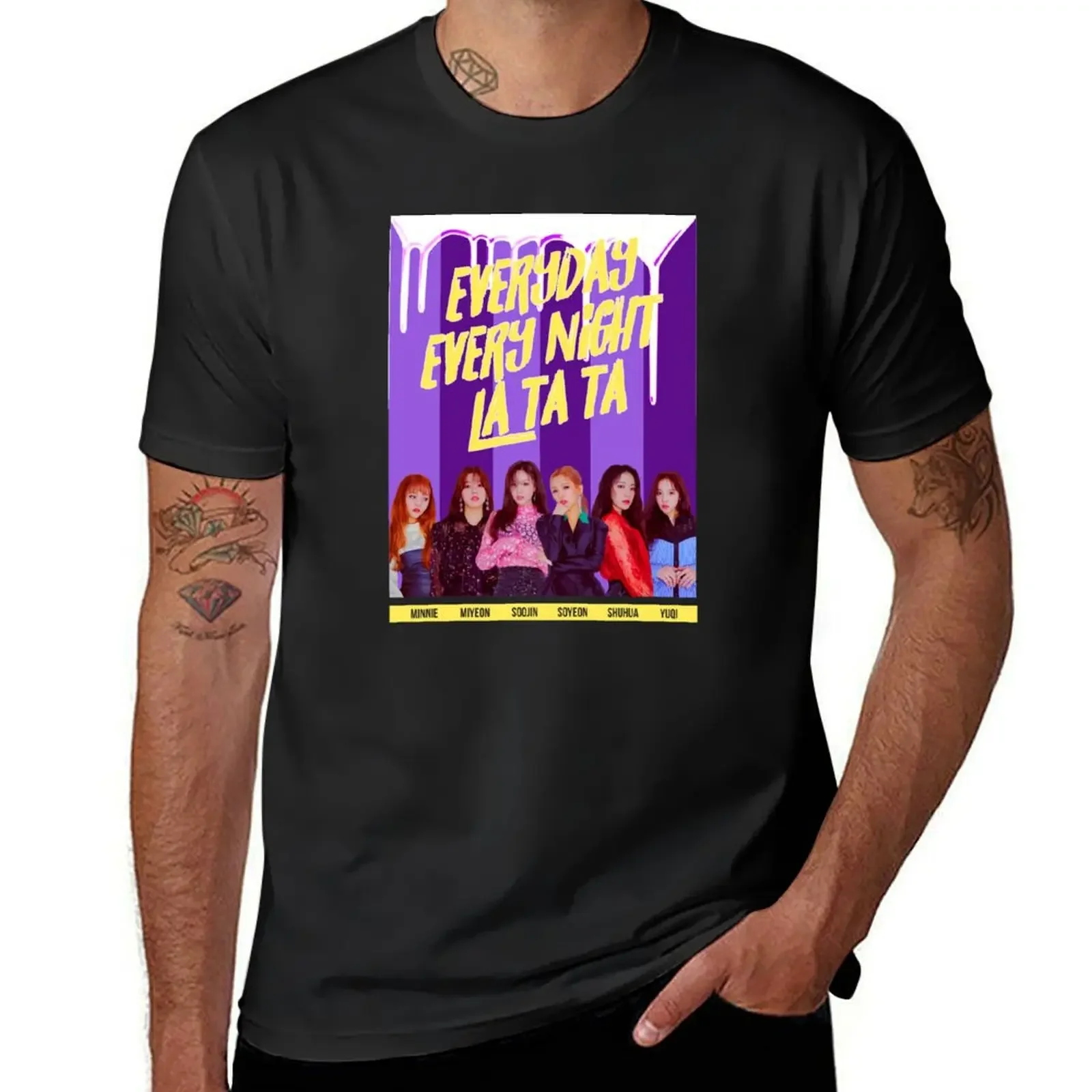 (G)I-DLE () -'latat' () футболка летние топы футболки оверсайз графическая футболка мужские футболки Чемпион
(G)I-DLE () -'latat' () футболка летние топы футболки оверсайз графическая футболка мужские футболки Чемпион