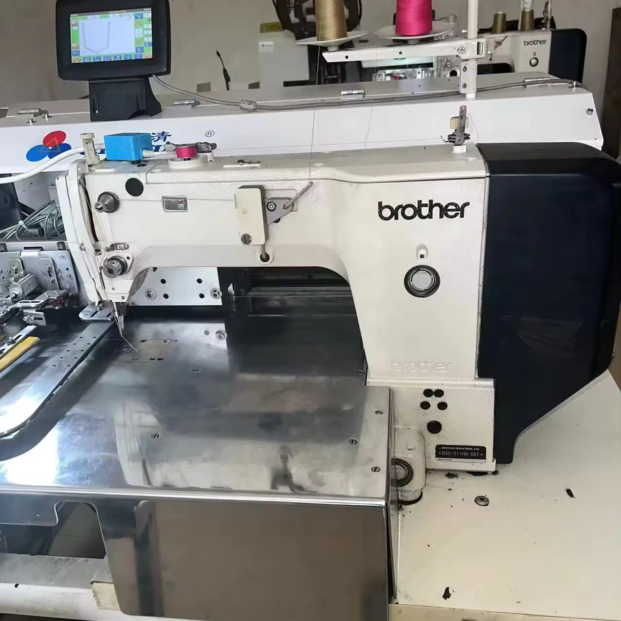 Automatic Pocket Welting Machine Brather BAS-311HN-5XT Computer-controlled Sewing Machine Second Hand
Automatic Pocket Welting Machine Brather BAS-311HN-5XT Computer-controlled Sewing Machine Second Hand