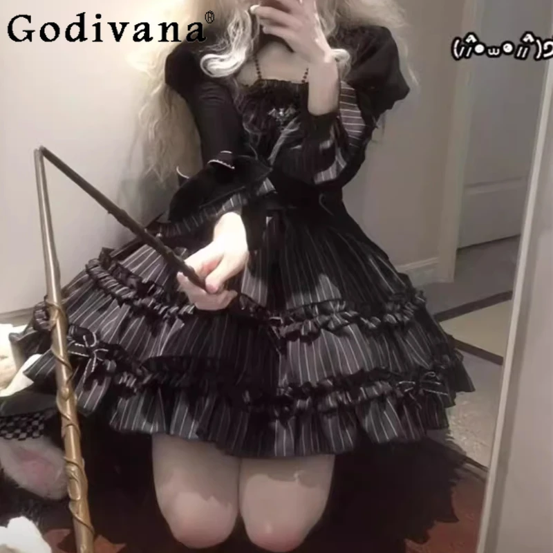Halloween Dark Gothic Lolita Striped Long Sleeves Square Collar Shirt Girls High Waist A-line Ruffles Cake Skirt Two-piece Sets 
Halloween Dark Gothic Lolita Striped Long Sleeves Square Collar Shirt Girls High Waist A-line Ruffles Cake Skirt Two-piece Sets