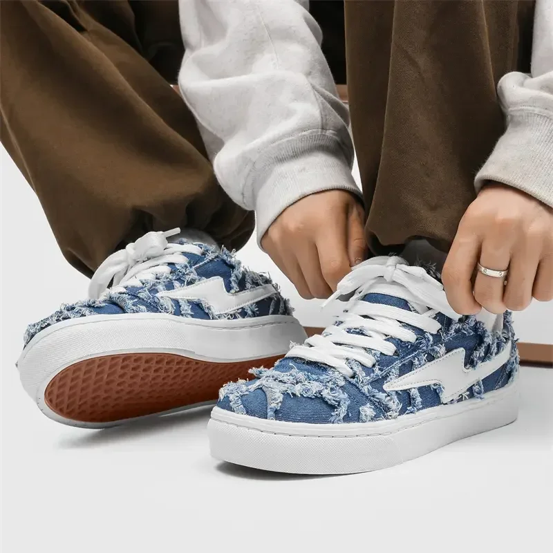 Couples Large Size Matching Color Flannelette Men Round Head Lace-up Low-top Casual Street Style All Matching Board Shoes
Couples Large Size Matching Color Flannelette Men Round Head Lace-up Low-top Casual Street Style All Matching Board Shoes