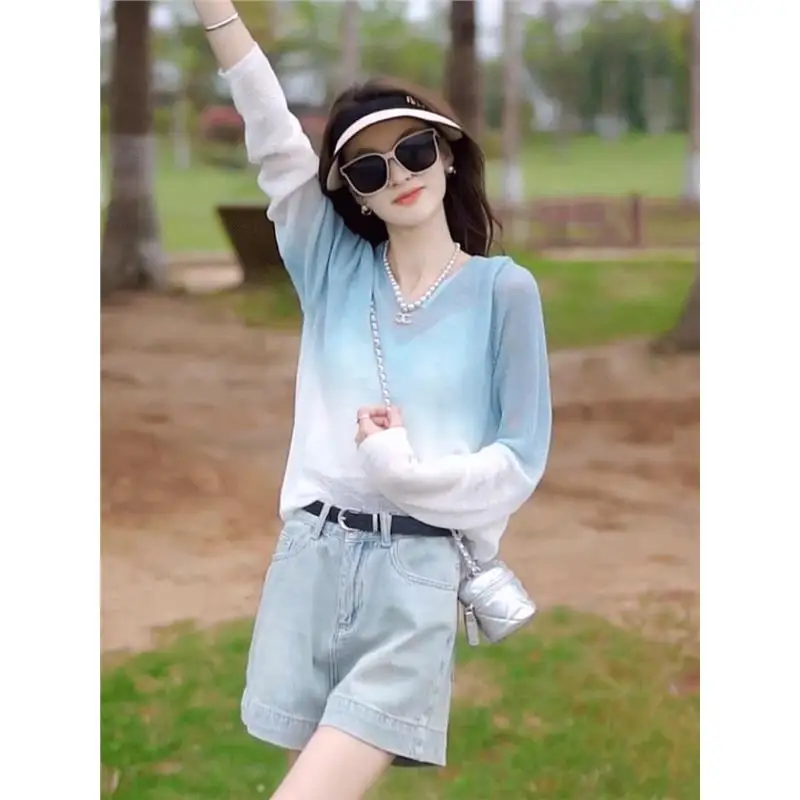 Graduated Color Ice Silk Hollow out Knitwear Long Sleeve Ladies Summer New Style Lightweight Hooded Thin Knitted Top
Graduated Color Ice Silk Hollow out Knitwear Long Sleeve Ladies Summer New Style Lightweight Hooded Thin Knitted Top