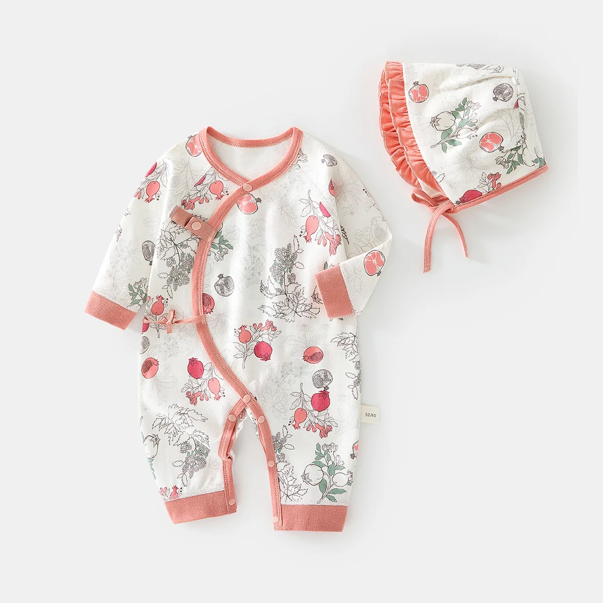 Newborn Jumpsuit Baby Boneless Romper Spring and Autumn Pure Cotton Newborn Gown Romper Male and Female Baby Get Beanie Free
Newborn Jumpsuit Baby Boneless Romper Spring and Autumn Pure Cotton Newborn Gown Romper Male and Female Baby Get Beanie Free