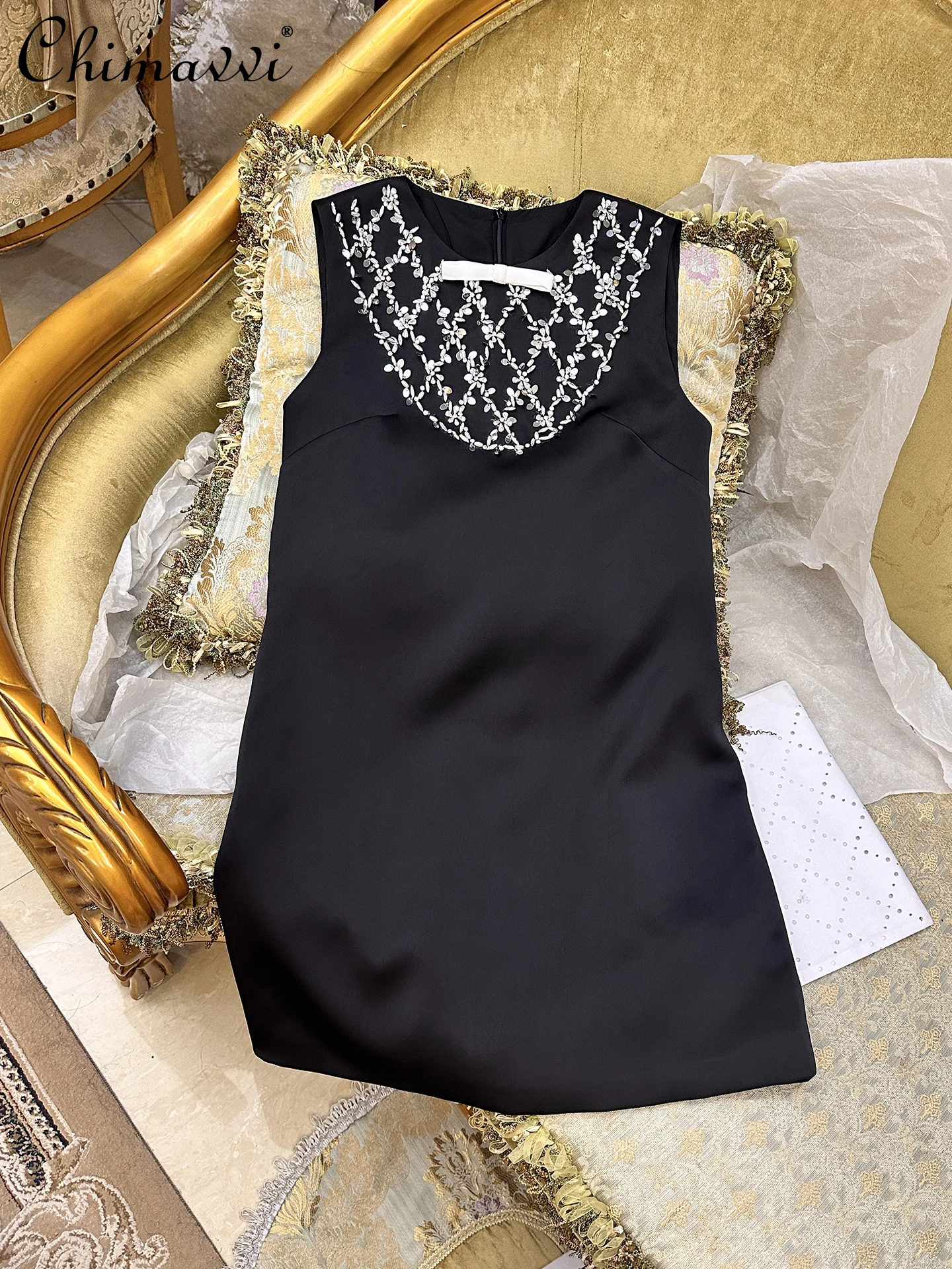 2025 Autumn Clothes New Heavy Diamond Rhombus Sequin Elegant Short Dress Women's Light Luxury Sleeveless Slim Party Dresses
2025 Autumn Clothes New Heavy Diamond Rhombus Sequin Elegant Short Dress Women's Light Luxury Sleeveless Slim Party Dresses