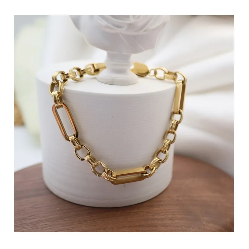 Vacuum Electroplating Splicing Cross Buckle Bracelet Niche Light Luxury Stainless Steel Jewelry Women's Jewelry
Vacuum Electroplating Splicing Cross Buckle Bracelet Niche Light Luxury Stainless Steel Jewelry Women's Jewelry