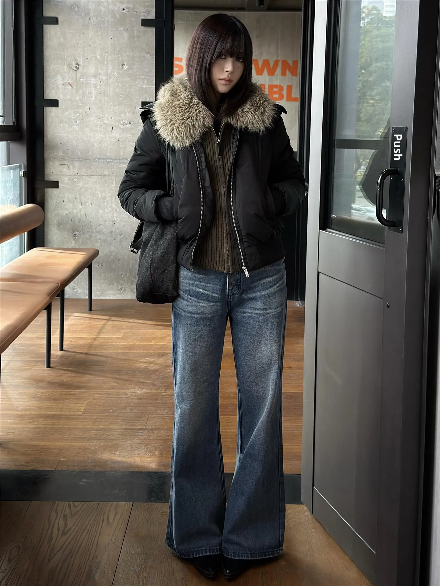 American Style Vintage Low Waist Flared Jeans Women Loose Casual Wide Leg Pants Spring Season Cotton Soft Washed Zipper Closure
American Style Vintage Low Waist Flared Jeans Women Loose Casual Wide Leg Pants Spring Season Cotton Soft Washed Zipper Closure