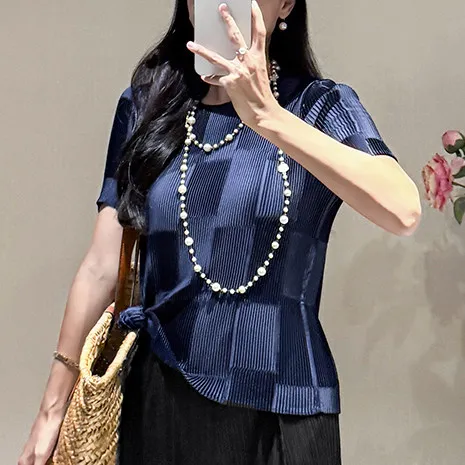 Summer New Women T-shirt High-quality Round Neck Short Sleeved Comfortable Breathable Fabric Loose Plus Size Elastic Female Top
Summer New Women T-shirt High-quality Round Neck Short Sleeved Comfortable Breathable Fabric Loose Plus Size Elastic Female Top