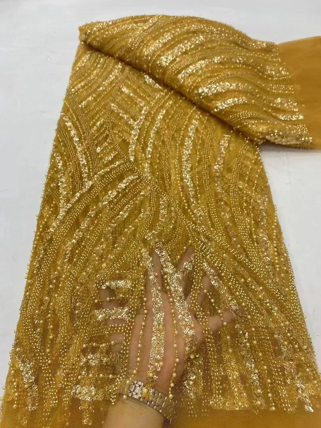 African Lace Fabric 2024 Sequins Embroidery Groom Nigerian Lace Bridal High Quality French Tulle Lace Fabric For Wedding 5 yards
African Lace Fabric 2024 Sequins Embroidery Groom Nigerian Lace Bridal High Quality French Tulle Lace Fabric For Wedding 5 yards