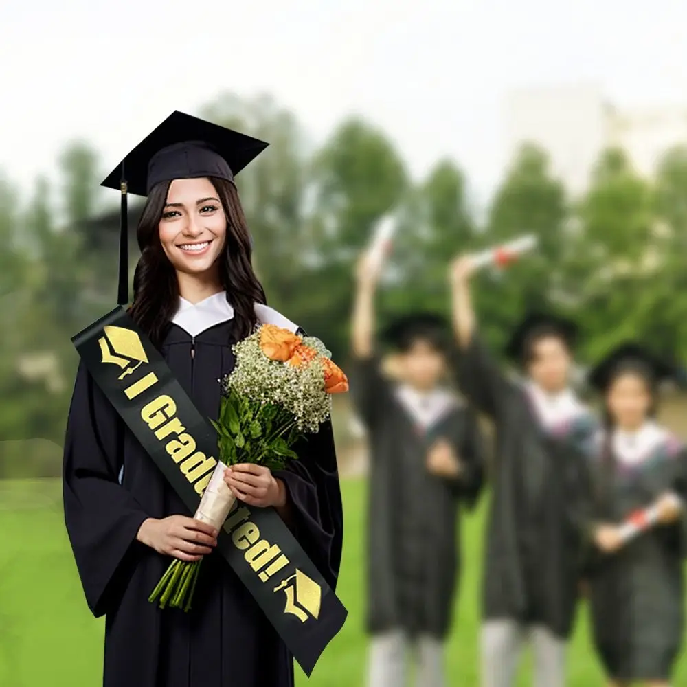2Pcs Adjustable Graduation Cap and Sash Set Photo Props Elegant Academic Hat and Belts Kit Plastic with Tassels
2Pcs Adjustable Graduation Cap and Sash Set Photo Props Elegant Academic Hat and Belts Kit Plastic with Tassels