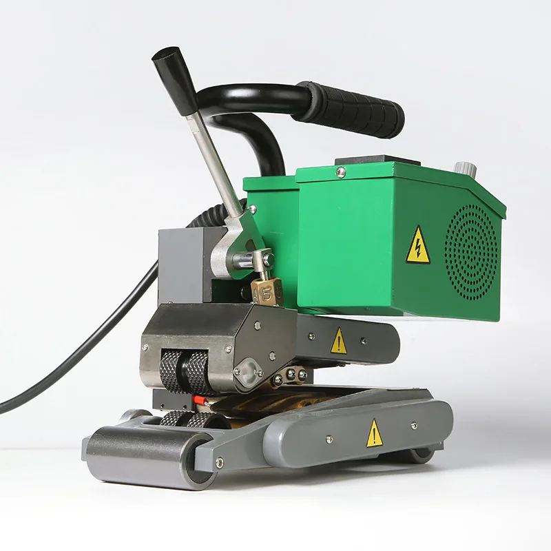 Geofilm welding machine, HDPE engineering impermeable welding film machine, landfill thick film welding machine,
Geofilm welding machine, HDPE engineering impermeable welding film machine, landfill thick film welding machine,