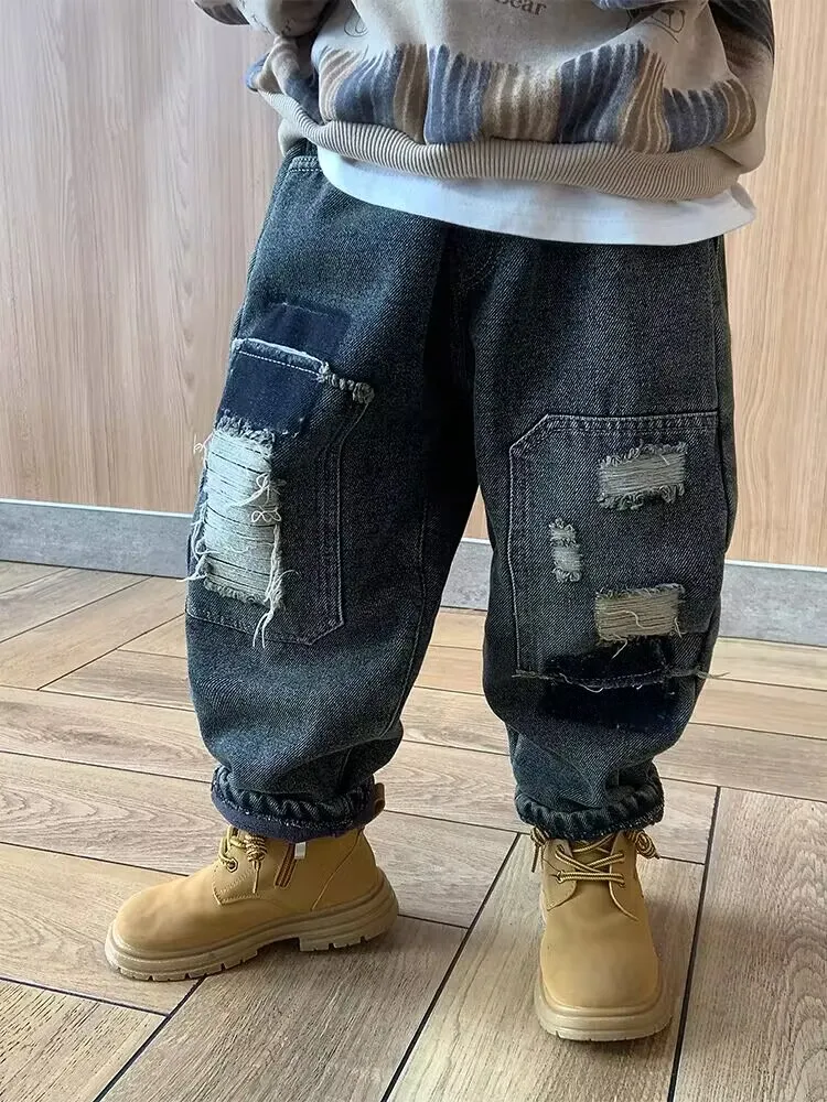 Плюшевые утепленные брюки, новые детские джинсы с перфорацией, цельные плюшевые штаны для маленьких мальчиков, осенне-зимние детские штаны
Плюшевые утепленные брюки, новые детские джинсы с перфорацией, цельные плюшевые штаны для маленьких мальчиков, осенне-зимние детские штаны
