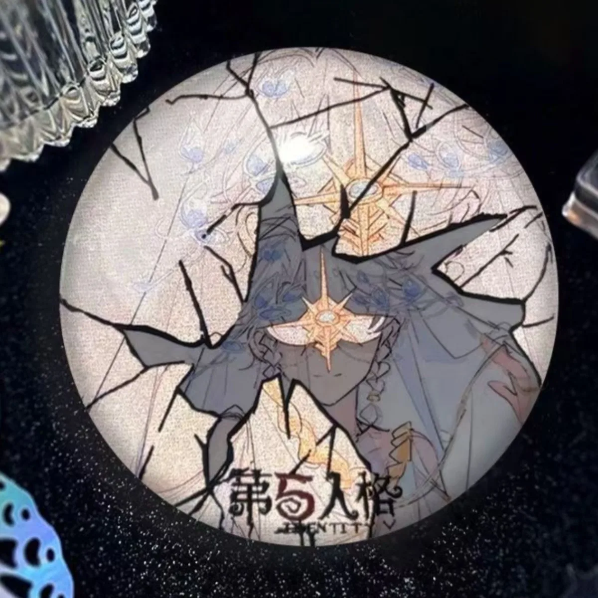 Game Frederick Cosplay Double Flash Broken Style Brooch - Eli Clark Metal 5.8cm Identity V Anime Cosplay Collectible Badge
Game Frederick Cosplay Double Flash Broken Style Brooch - Eli Clark Metal 5.8cm Identity V Anime Cosplay Collectible Badge