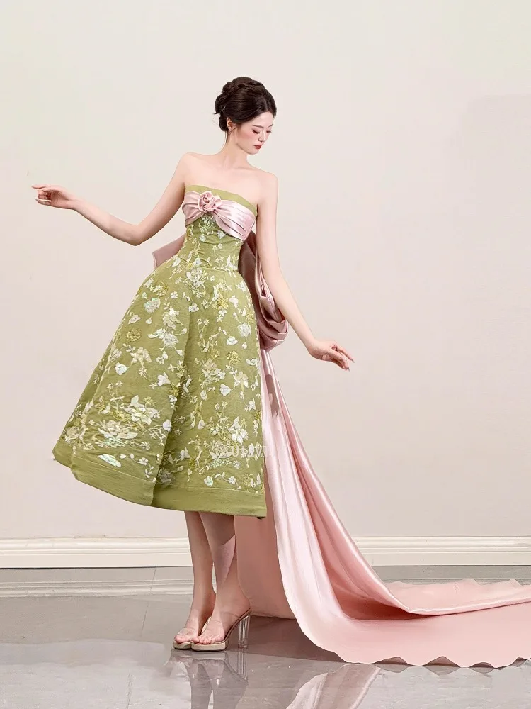 Sexy Strapless Short Floral Wedding Dresses Chic Big Bow Brush Trina Photos Shoot Bridal Dresses Formal Party Evening Dress
Sexy Strapless Short Floral Wedding Dresses Chic Big Bow Brush Trina Photos Shoot Bridal Dresses Formal Party Evening Dress