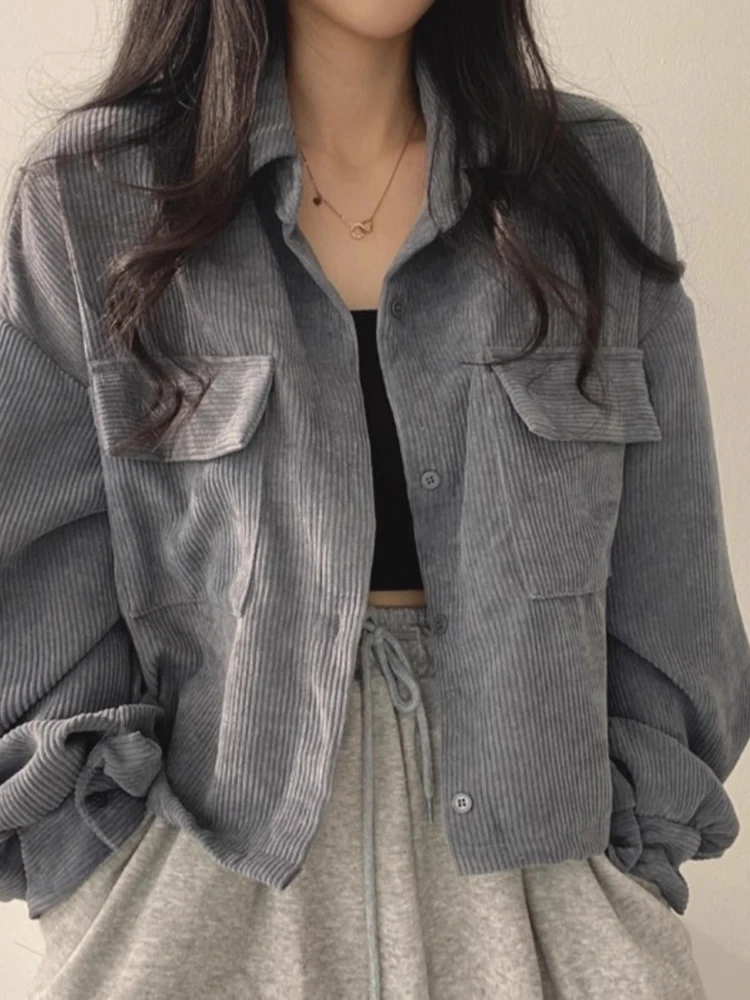 2025 Women's Elegant Solid Coat Single Breasted Long Sleeve Short Corduroy Jacket Female Casual Soft Loose Streetwear Coats
2025 Women's Elegant Solid Coat Single Breasted Long Sleeve Short Corduroy Jacket Female Casual Soft Loose Streetwear Coats