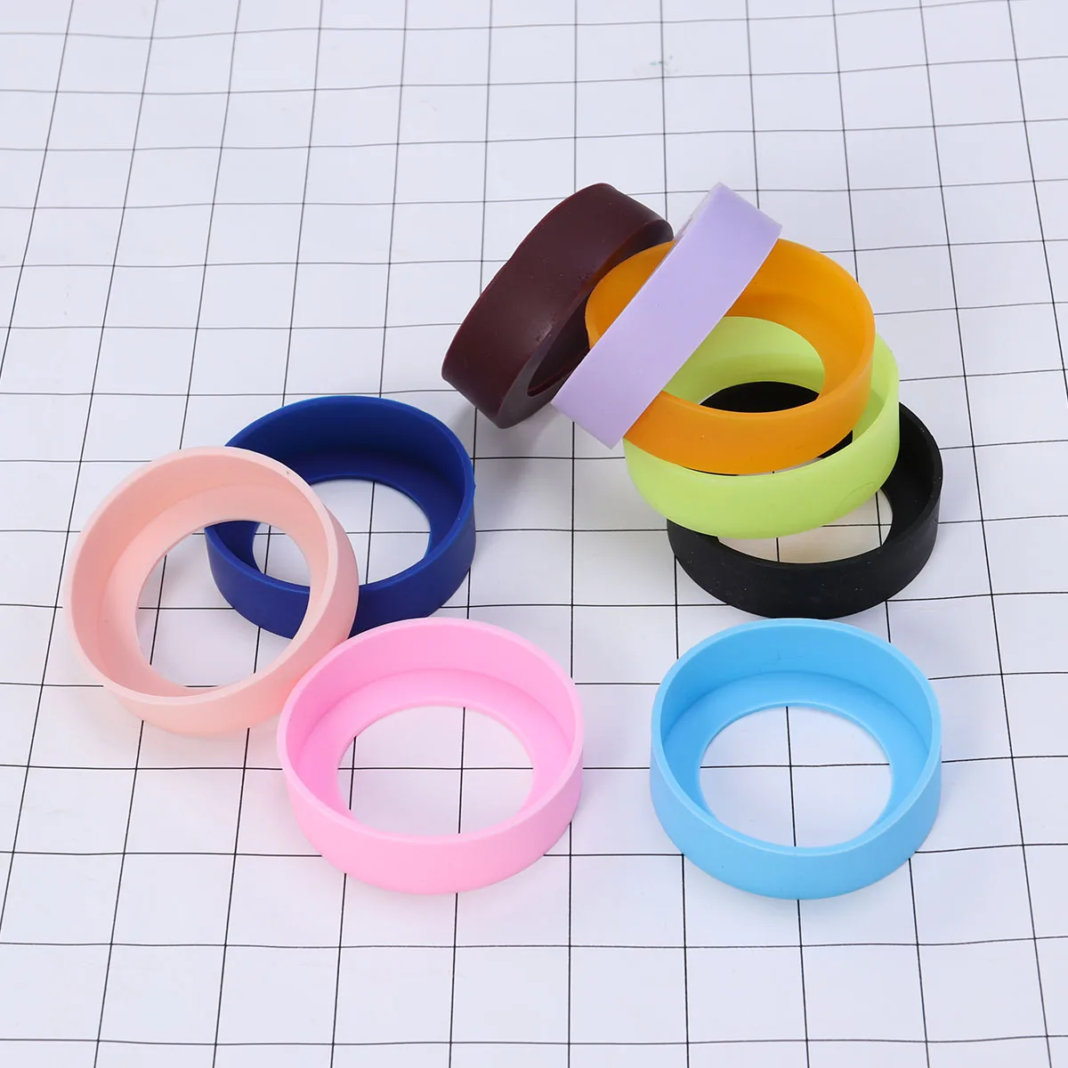 5 PCS Silicone Heat-resistant Cup Mat Water Bottle Holder Insulation Mat Non- Mug Coaster 65mm (Random Color)
5 PCS Silicone Heat-resistant Cup Mat Water Bottle Holder Insulation Mat Non- Mug Coaster 65mm (Random Color)