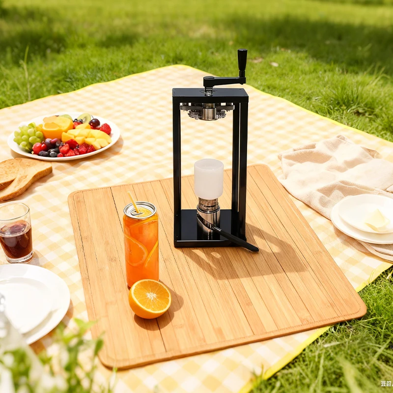 Portable Manual Rotary Can Sealing Machine 55MM PET Plastic Aluminum Tin Soft Drink Coffee Bubble Tea Can Seamer for Outdoor Use
Portable Manual Rotary Can Sealing Machine 55MM PET Plastic Aluminum Tin Soft Drink Coffee Bubble Tea Can Seamer for Outdoor Use