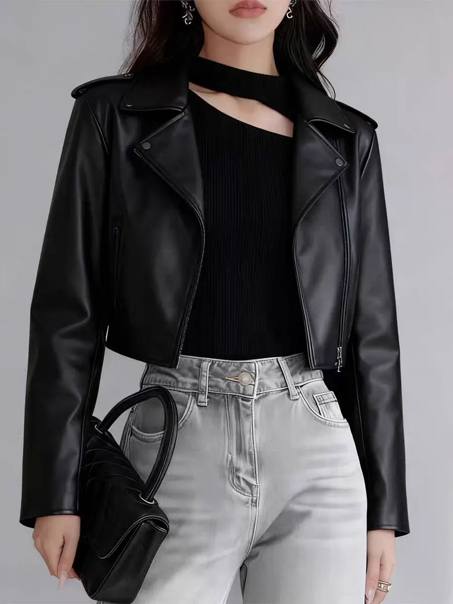 Elegant Black Knitted Slim Fit Women's Base Shirt Spring Season Inner Wear Design Hollow out Neck Hanging Top Fashionable
Elegant Black Knitted Slim Fit Women's Base Shirt Spring Season Inner Wear Design Hollow out Neck Hanging Top Fashionable