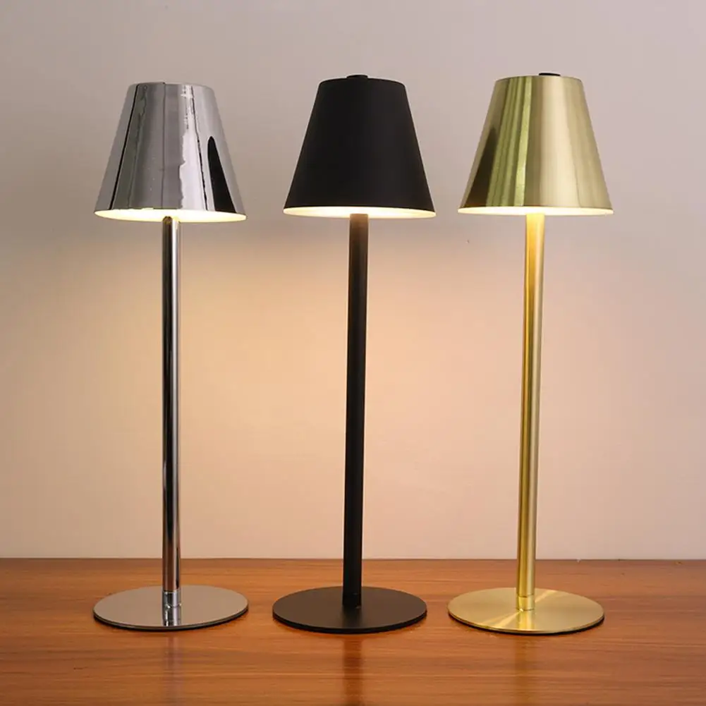 Portable Light LED Rechargeable Table Lamp For Restaurant Hotel Wireless Lamp Modern LED Desktop Decor Light
Portable Light LED Rechargeable Table Lamp For Restaurant Hotel Wireless Lamp Modern LED Desktop Decor Light