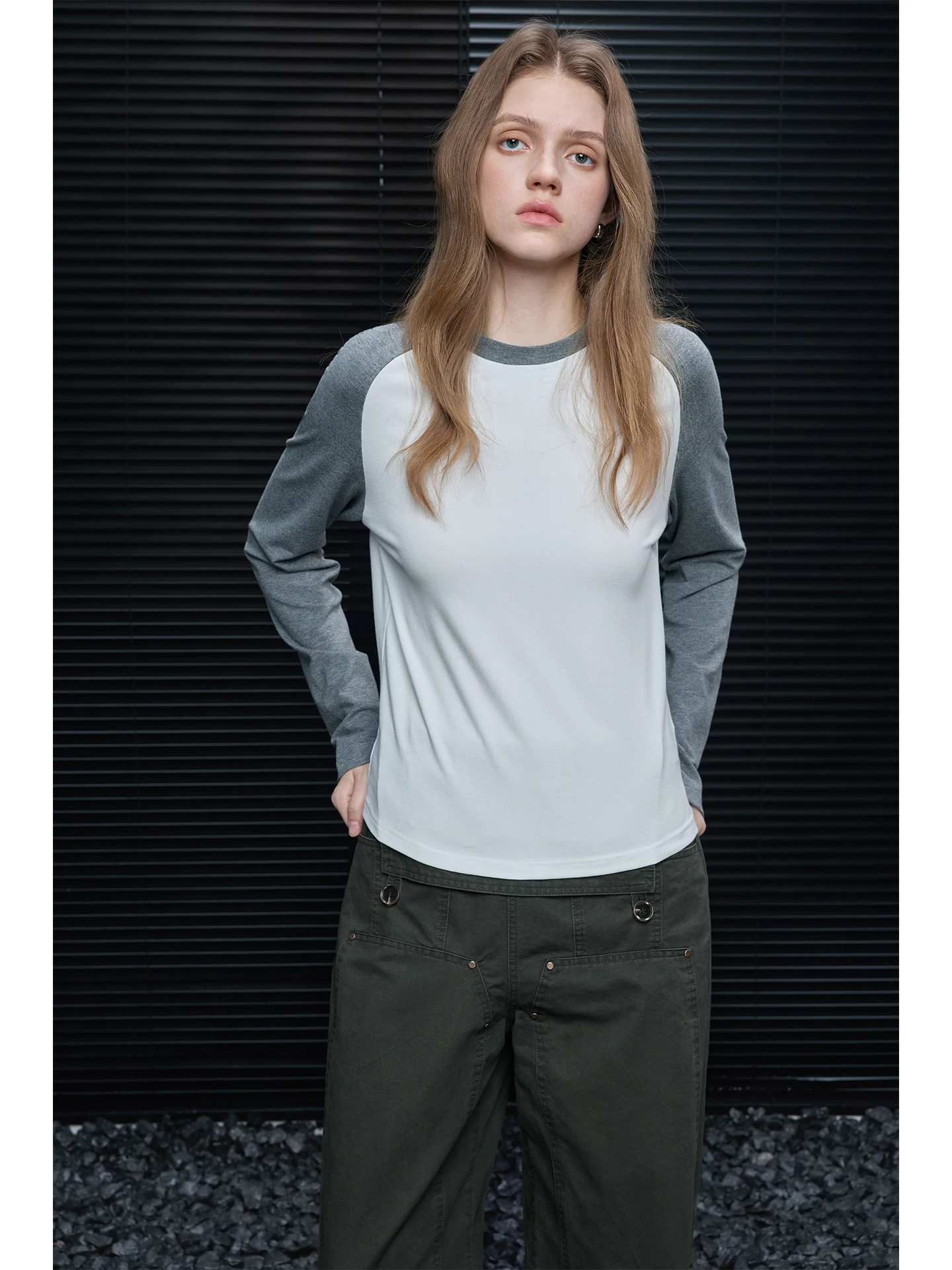 Color Blo Long Sve T-irt Women's Spring 2026 New Korean Sle Versatile High-End Feeling Super Beautiful And ular
Color Blo Long Sve T-irt Women's Spring 2026 New Korean Sle Versatile High-End Feeling Super Beautiful And ular