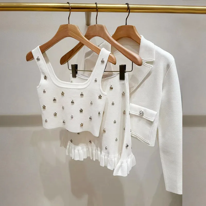 Ele ort Ele White Suit Collar Outerwear Top High-End Version European Sle Women's Faion Diamond Buttoned Jaet
Ele ort Ele White Suit Collar Outerwear Top High-End Version European Sle Women's Faion Diamond Buttoned Jaet