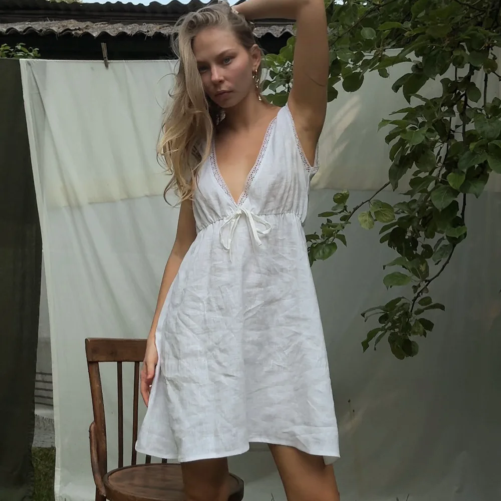 V-neck Lace Edge Suspender Dress Women's Bohemian Loose Simple Versatile Short Skirt
V-neck Lace Edge Suspender Dress Women's Bohemian Loose Simple Versatile Short Skirt