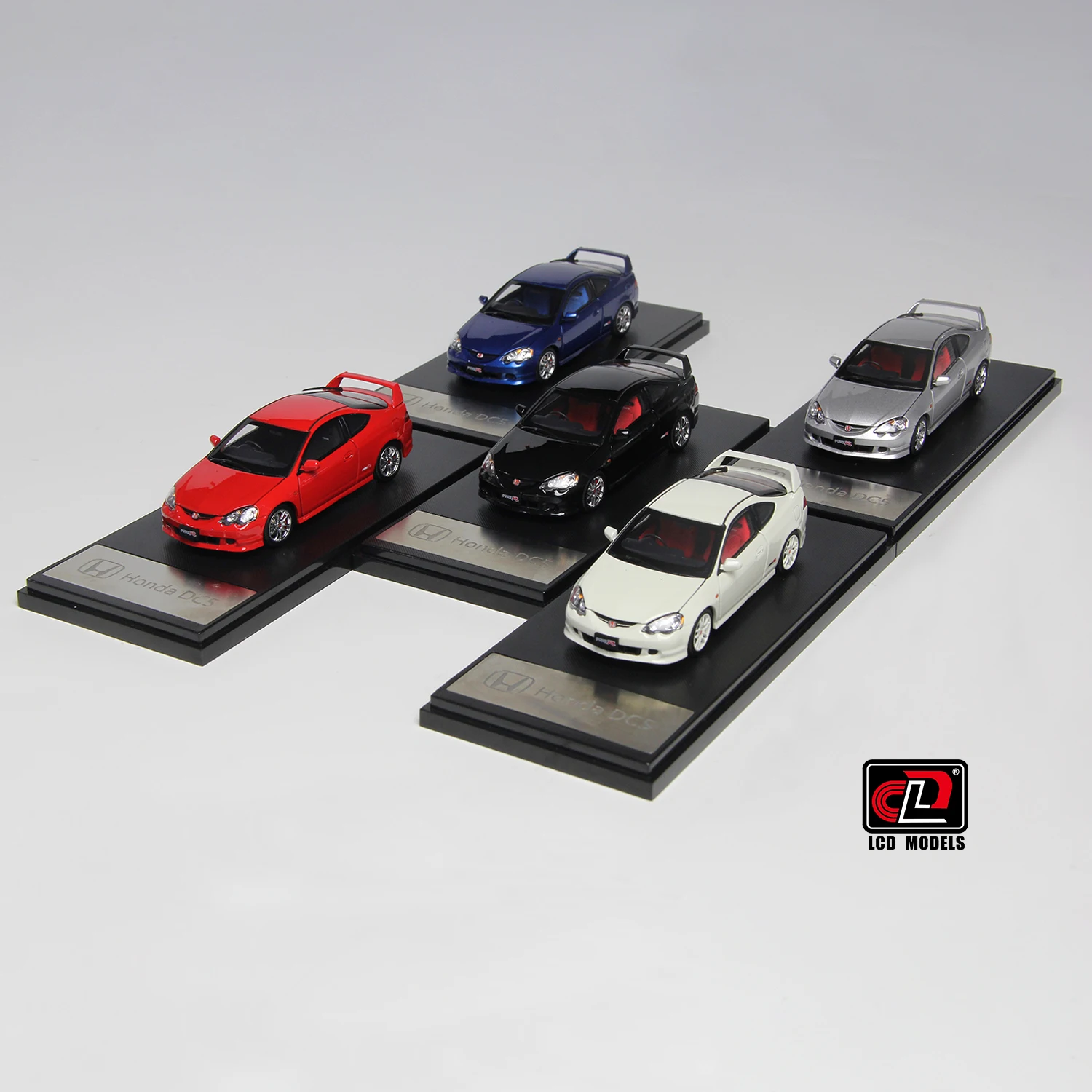LCD 1:43 Honda DC5 die-cast alloy full open simulation car model collection display
LCD 1:43 Honda DC5 die-cast alloy full open simulation car model collection display