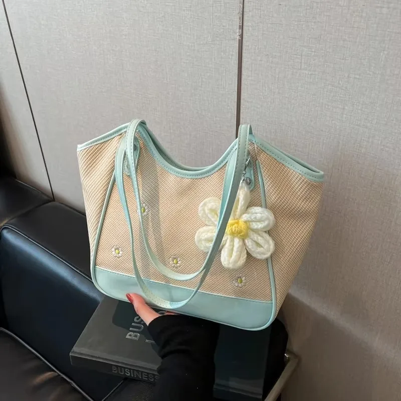 Large Capacity Pu Tote Bags Solid Color Flowers Women's Bags on Sale 2025 New Versatile Commuting Women's Shoulder Bags
Large Capacity Pu Tote Bags Solid Color Flowers Women's Bags on Sale 2025 New Versatile Commuting Women's Shoulder Bags
