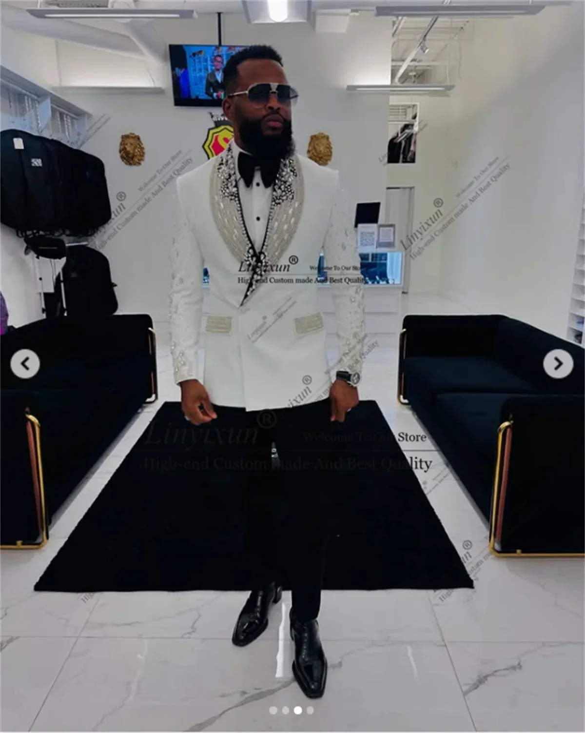 High End Diamond Ornament Men Suit 2 Pieces Sets Groom Male Blazers Customized Wedding Tuxedos Double Breasted rajes para hombre
High End Diamond Ornament Men Suit 2 Pieces Sets Groom Male Blazers Customized Wedding Tuxedos Double Breasted rajes para hombre