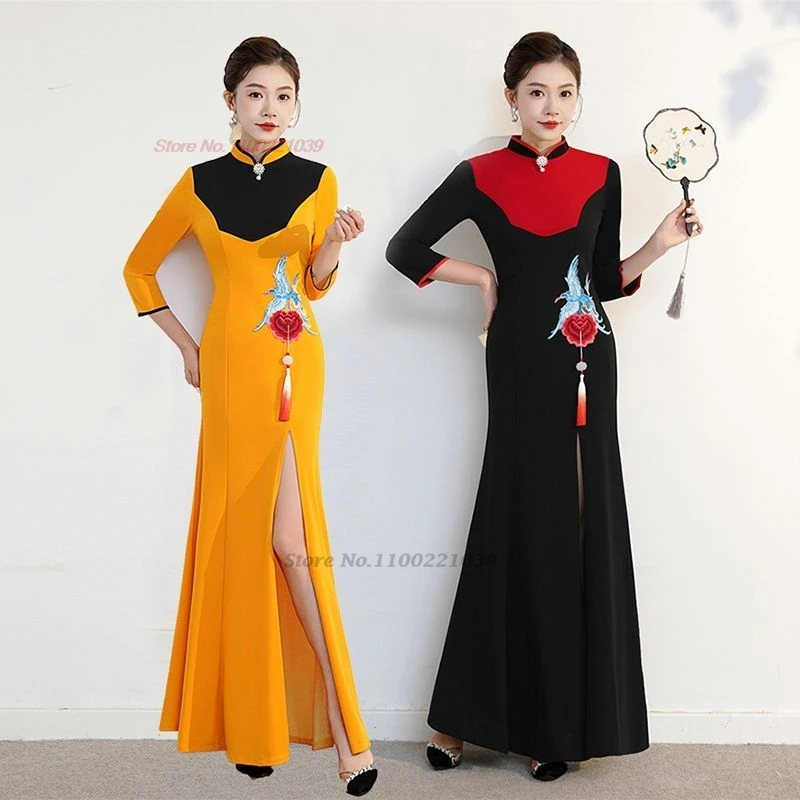 Китайское винтажное платье 2025 года, улучшенное Cheongsam с цветочной вышивкой, Ципао, восточное, сценическое, вечернее, банкетное, вечернее платье
Китайское винтажное платье 2025 года, улучшенное Cheongsam с цветочной вышивкой, Ципао, восточное, сценическое, вечернее, банкетное, вечернее платье