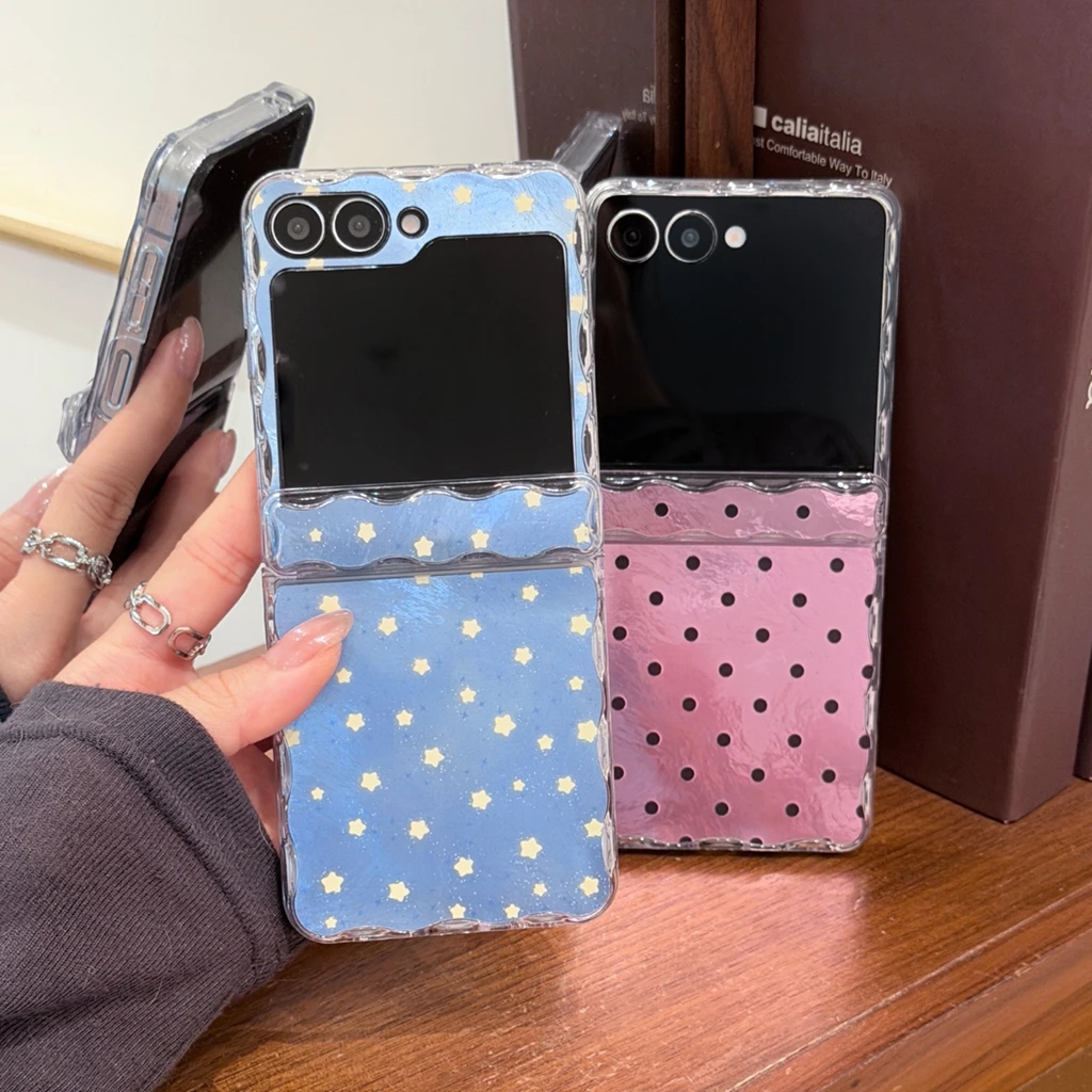 Fashion Wavy Edge Shining Feather Yarn Texture Polka Dot Star With Holde Phone Cover Case for Samsung Galaxy Z Flip 5 6 7
Fashion Wavy Edge Shining Feather Yarn Texture Polka Dot Star With Holde Phone Cover Case for Samsung Galaxy Z Flip 5 6 7