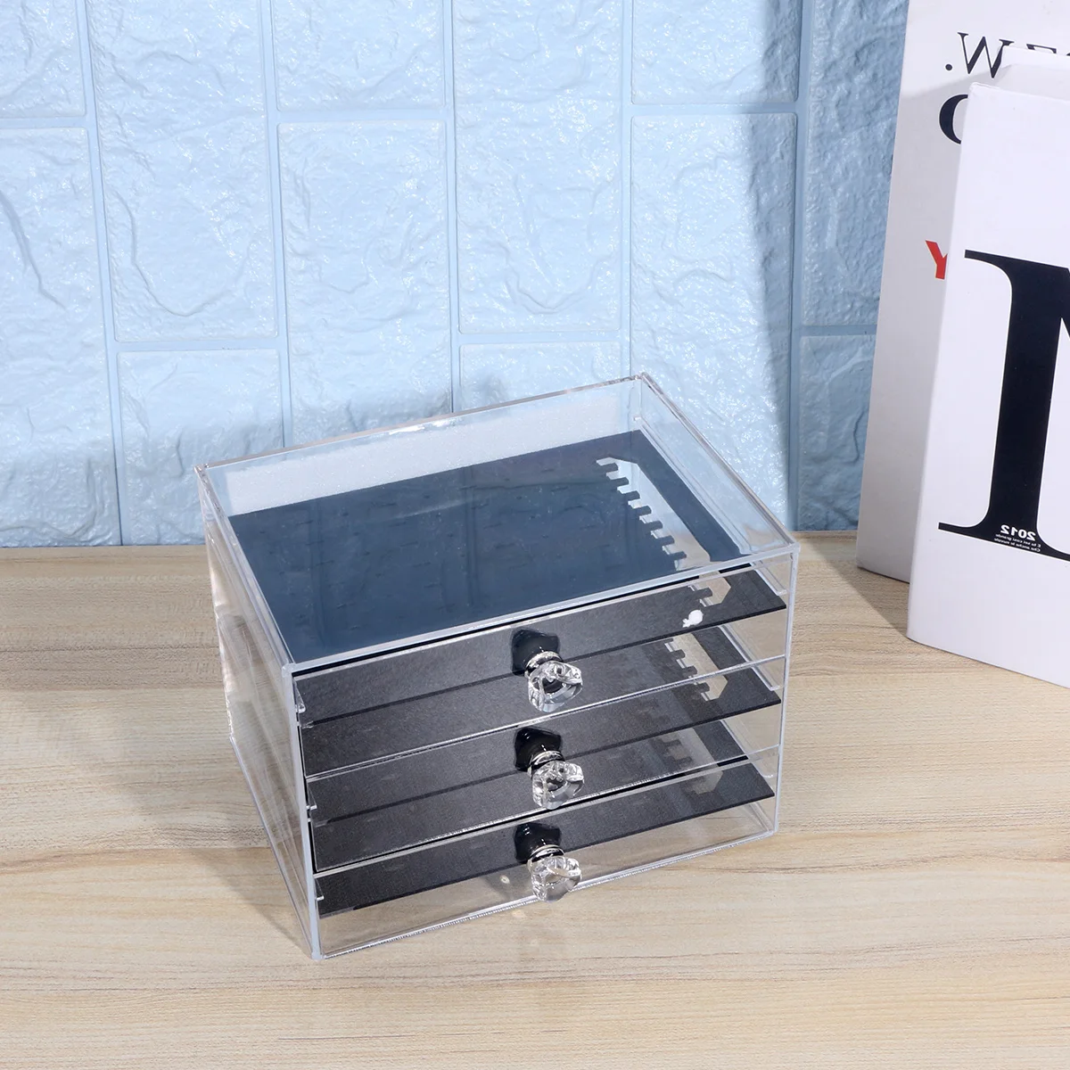 3 Tier Acrylic Earring Storage Box Organizer with 30 Compartments 270 Holes Dust-Proof Display Holder for Jewelry Craft Supplies
3 Tier Acrylic Earring Storage Box Organizer with 30 Compartments 270 Holes Dust-Proof Display Holder for Jewelry Craft Supplies