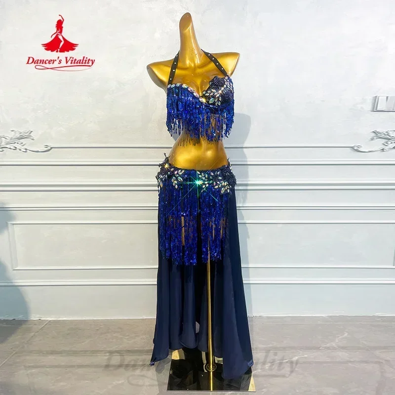 Женский комплект для танцев BellyDance, взрослые, искусственная кожа + атласная длинная юбка с кисточками, костюмы для профессиональных восточных танцев, 2 шт.
Женский комплект для танцев BellyDance, взрослые, искусственная кожа + атласная длинная юбка с кисточками, костюмы для профессиональных восточных танцев, 2 шт.