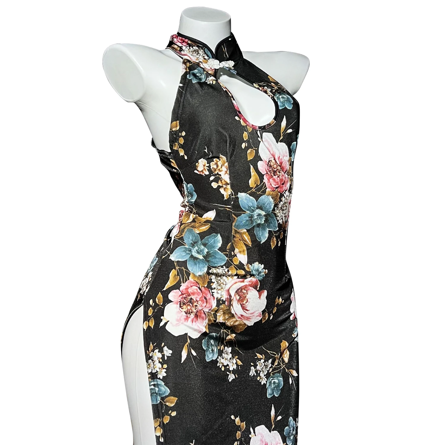 Sexy And Fun Lingerie High End Split Sleeveless Printed Qipao Nightclub Tight Uniform Temptation Womens Clothing Role Play Set
Sexy And Fun Lingerie High End Split Sleeveless Printed Qipao Nightclub Tight Uniform Temptation Womens Clothing Role Play Set