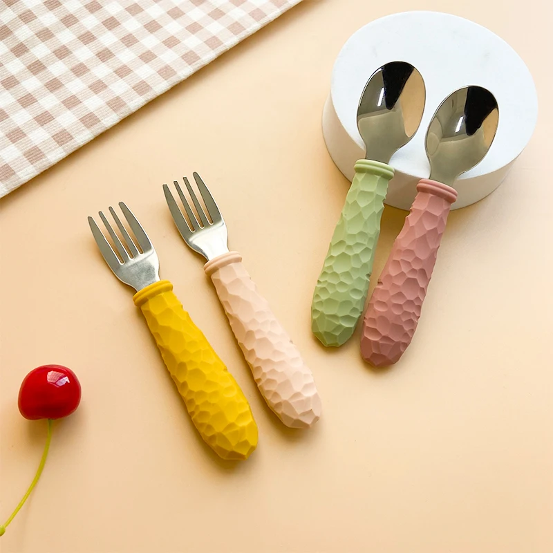Silicone stainless steel spoon fork food grade 304 stainless steel easy to grip silicone handle baby food feeding spoon fork
Silicone stainless steel spoon fork food grade 304 stainless steel easy to grip silicone handle baby food feeding spoon fork