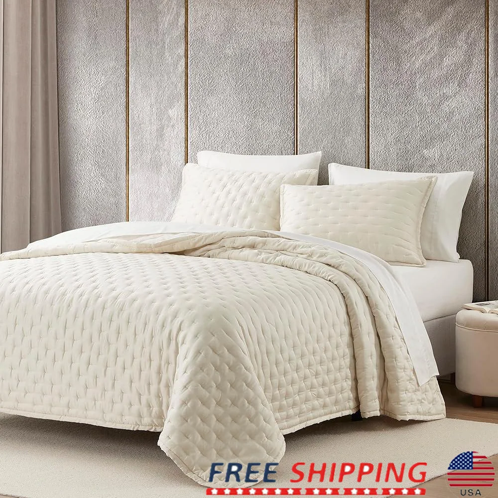 Роскошный комплект из трех предметов King Quilt. Шелковистое мягкое постельное белье из лиоцелла. В комплект входит одеяло и 2 подушки. Легкий уход. Машинная стирка.
Роскошный комплект из трех предметов King Quilt. Шелковистое мягкое постельное белье из лиоцелла. В комплект входит одеяло и 2 подушки. Легкий уход. Машинная стирка.