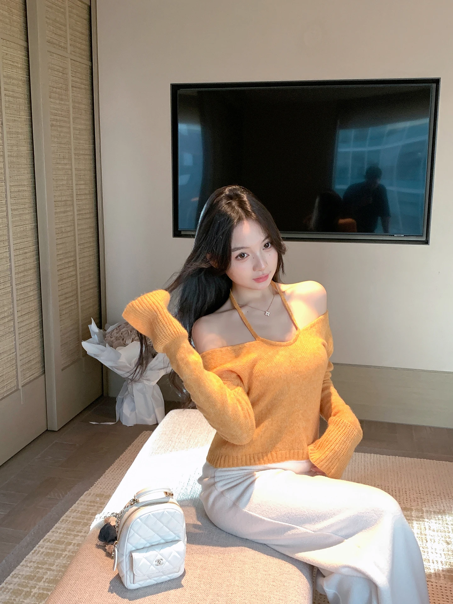 Женский вязаный свитер ZhouYeye из смесовой шерсти альпаки, оранжевый, с одним открытым плечом, новинка зимы, вязаный топ с вырезом на шее
Женский вязаный свитер ZhouYeye из смесовой шерсти альпаки, оранжевый, с одним открытым плечом, новинка зимы, вязаный топ с вырезом на шее