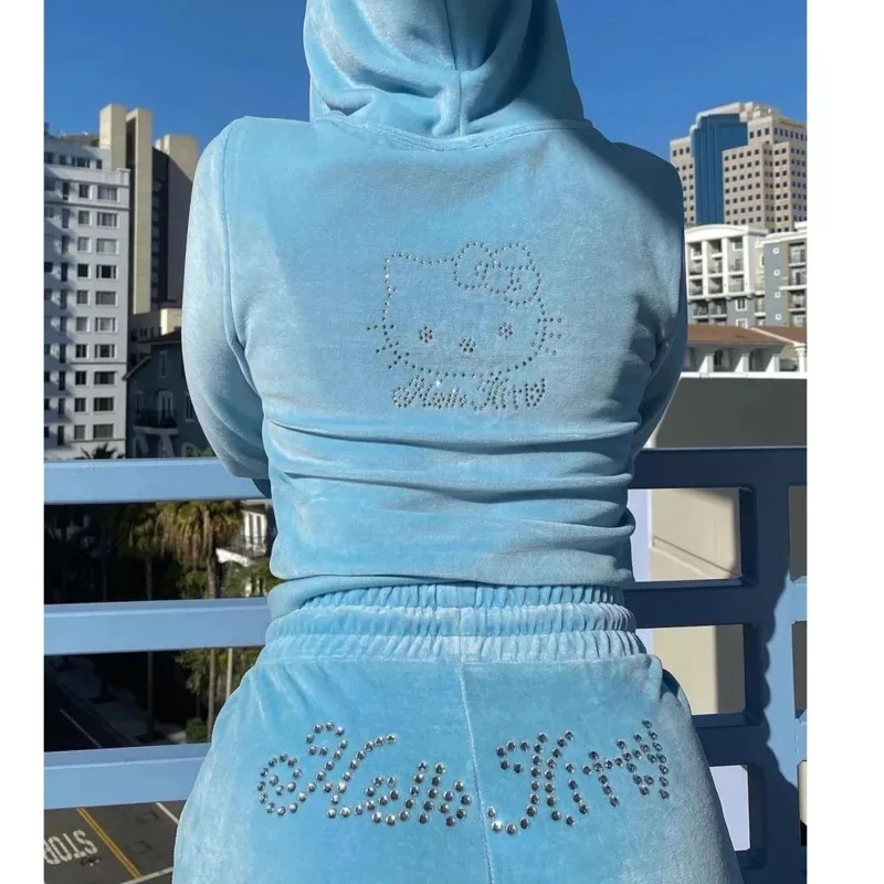 Hot Autumn New Women'S Sanrio Velvet Hot Diamond Stay At Home Casual Set Two Piece Set Hello Kitty Cat Head Fashion Trend Gifts
Hot Autumn New Women'S Sanrio Velvet Hot Diamond Stay At Home Casual Set Two Piece Set Hello Kitty Cat Head Fashion Trend Gifts