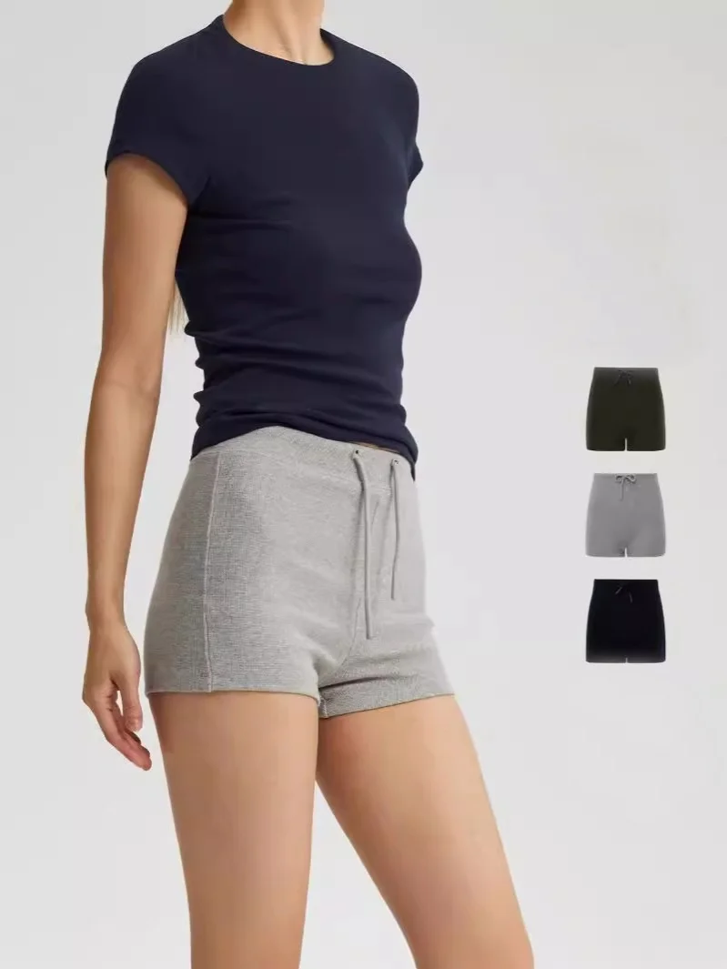 Спортивные леггинсы с высокой талией для женщин, для активного отдыха, быстросохнущие, выше колена, для йоги, разные цвета и узоры
Спортивные леггинсы с высокой талией для женщин, для активного отдыха, быстросохнущие, выше колена, для йоги, разные цвета и узоры