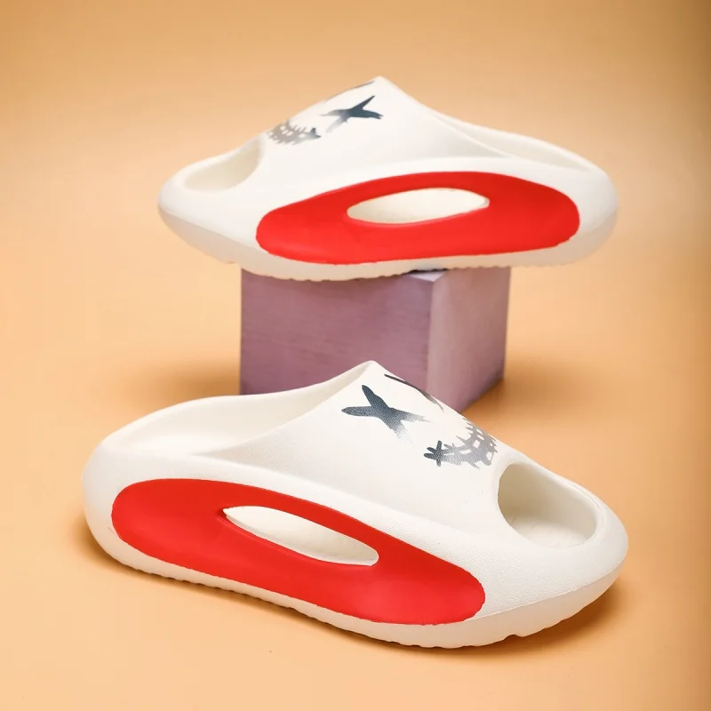 A pair of children's summer open-toe single-strand sandals, soft to wear, comfortable and durable. Model: TB-2325-6
A pair of children's summer open-toe single-strand sandals, soft to wear, comfortable and durable. Model: TB-2325-6