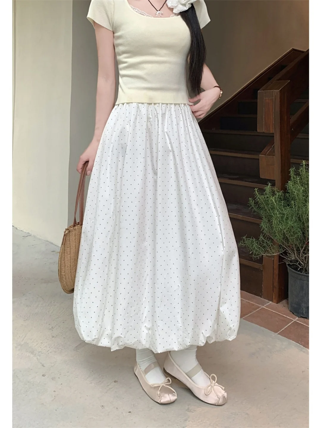 Summer 2026 New High Waist A-Line Midi Skirt Women's White Pencil Skirt Pleated Gathered Elastic Waist Home Casual Daily Skirt
Summer 2026 New High Waist A-Line Midi Skirt Women's White Pencil Skirt Pleated Gathered Elastic Waist Home Casual Daily Skirt