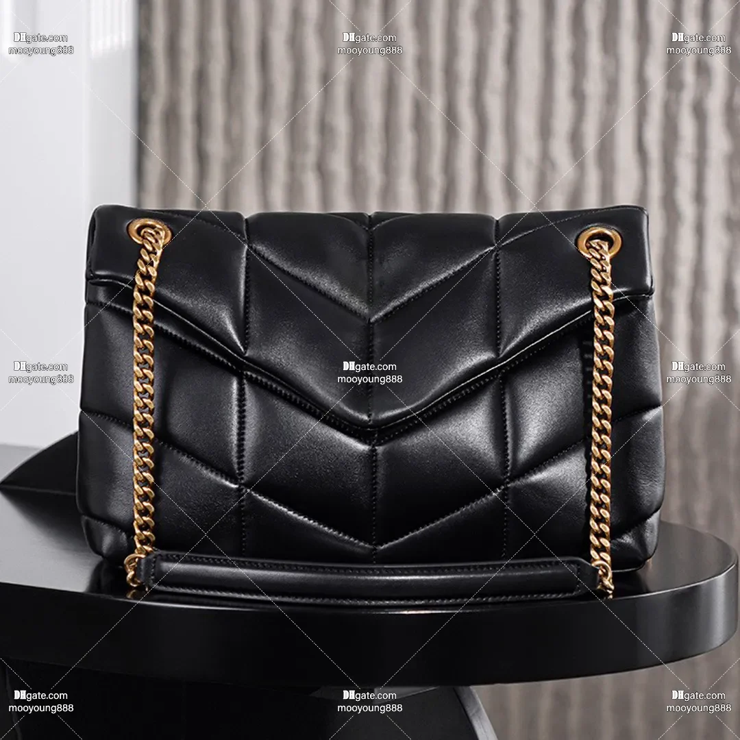 wholesale price 12A upgrade mirror quality designer quilted puffer handbag for women luxury genuine leather shoulder
wholesale price 12A upgrade mirror quality designer quilted puffer handbag for women luxury genuine leather shoulder