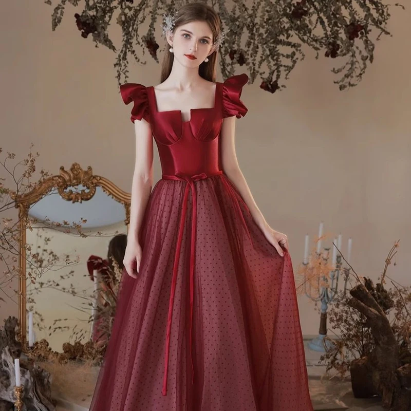 Винно-красное атласное вечернее платье 2026 года, новое, с квадратным вырезом, фасон А-силуэт, для выпускного вечера, во французском стиле, с короткими рукавами, для выступлений и вечеринок
Винно-красное атласное вечернее платье 2026 года, новое, с квадратным вырезом, фасон А-силуэт, для выпускного вечера, во французском стиле, с короткими рукавами, для выступлений и вечеринок