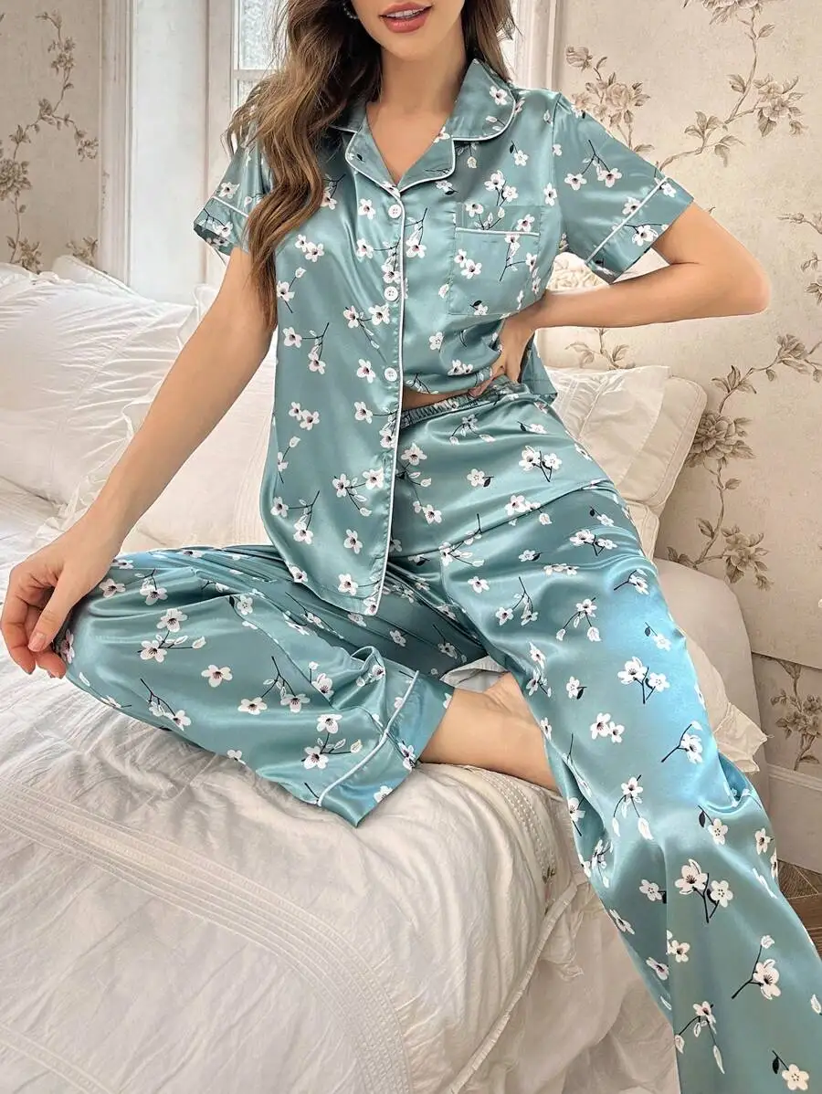 Ditsy Floral Lapel Collar Short Sleeve Faux Silk Pajama Set For Women
Ditsy Floral Lapel Collar Short Sleeve Faux Silk Pajama Set For Women