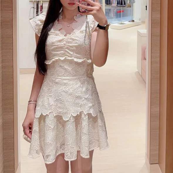 Elegant White Lace Sleeveless Low round Neck High Waist Slimming Water Soluble Dress for Women Summer New Style French Style ...
Elegant White Lace Sleeveless Low round Neck High Waist Slimming Water Soluble Dress for Women Summer New Style French Style ...