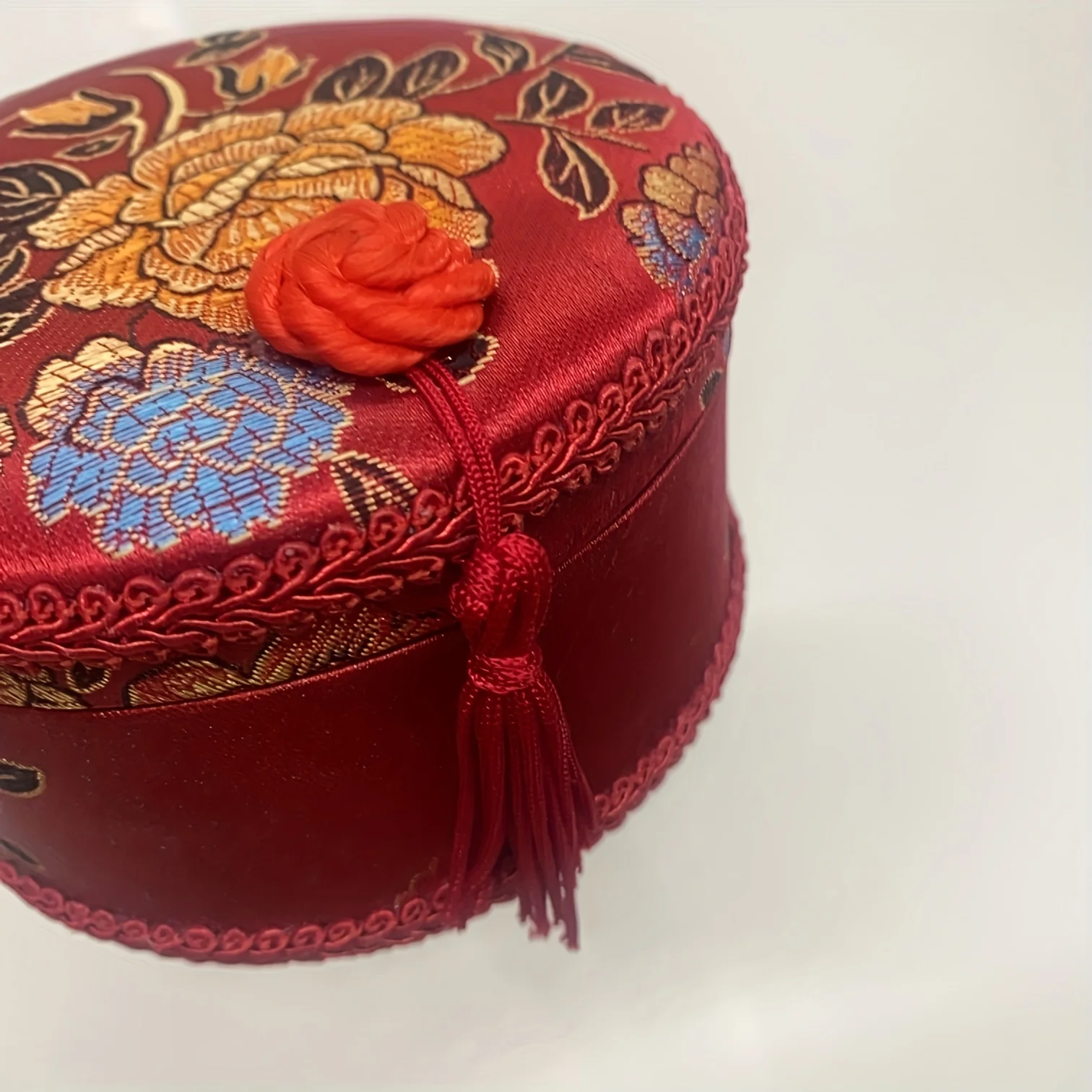 3pc Portable Storage Box | Durable Floral Design Organizer for Bracelets, Bangles, Lipsticks & Small Items, Red with Tassel Acc
3pc Portable Storage Box | Durable Floral Design Organizer for Bracelets, Bangles, Lipsticks & Small Items, Red with Tassel Acc