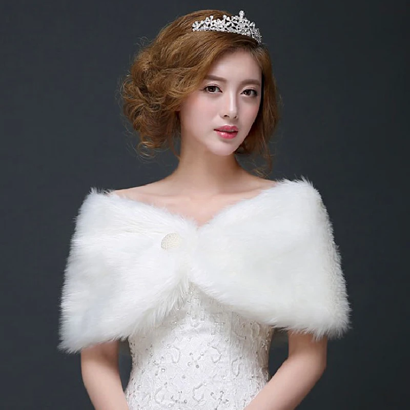 Elegant Women Wedding Jackets White Black Faux Fur Accessory Bridal Shawl Wraps Cape Winter Evening Party Coat Cloak
Elegant Women Wedding Jackets White Black Faux Fur Accessory Bridal Shawl Wraps Cape Winter Evening Party Coat Cloak